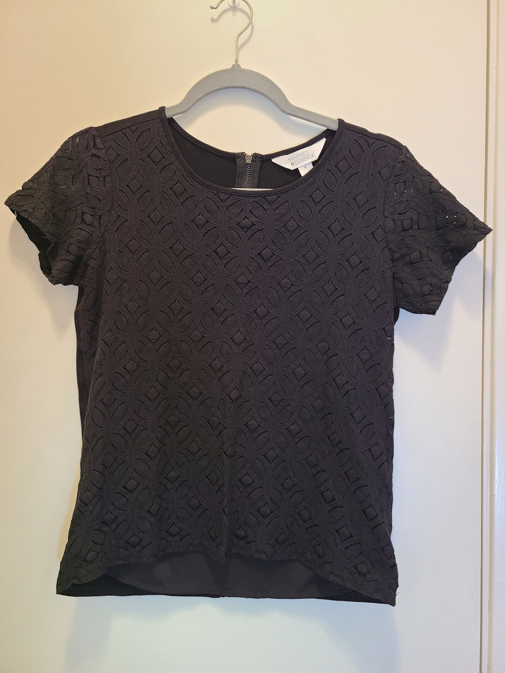 Market & Spruce Black Geometric Eyelet Lace Short Sleeve Blouse - Size XS